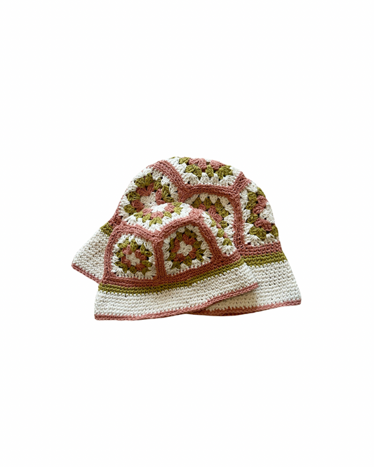 Gorro croixet rosa